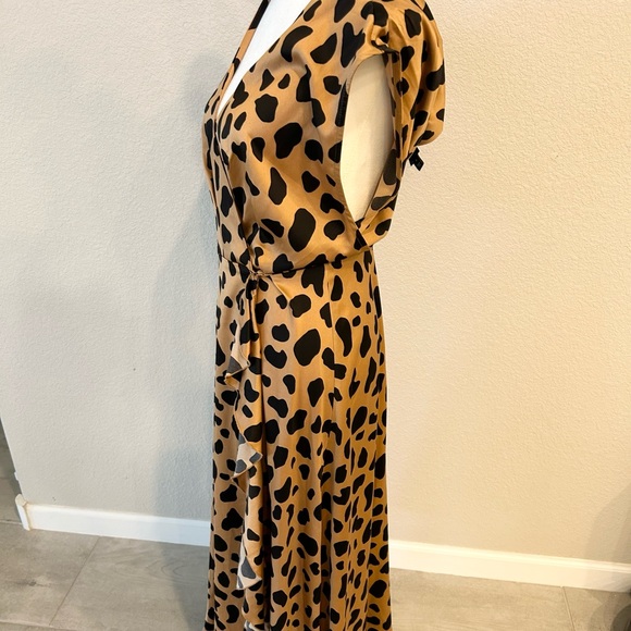 Bar III wrap dress - Picture 6 of 10